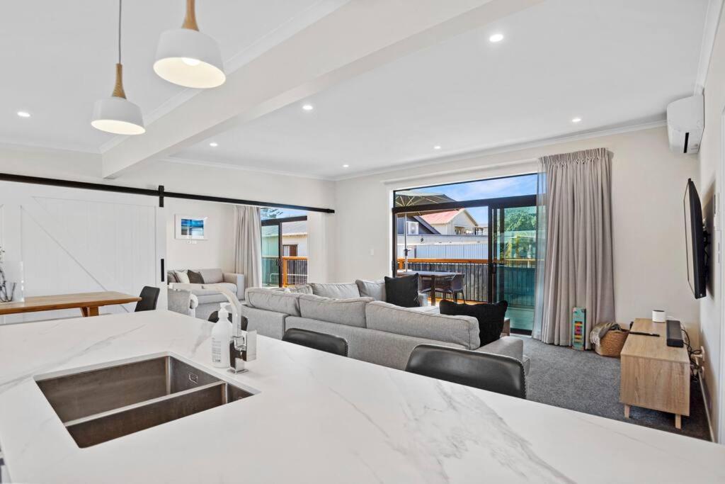Leisure On Leo Villa Waihi Kültér fotó
